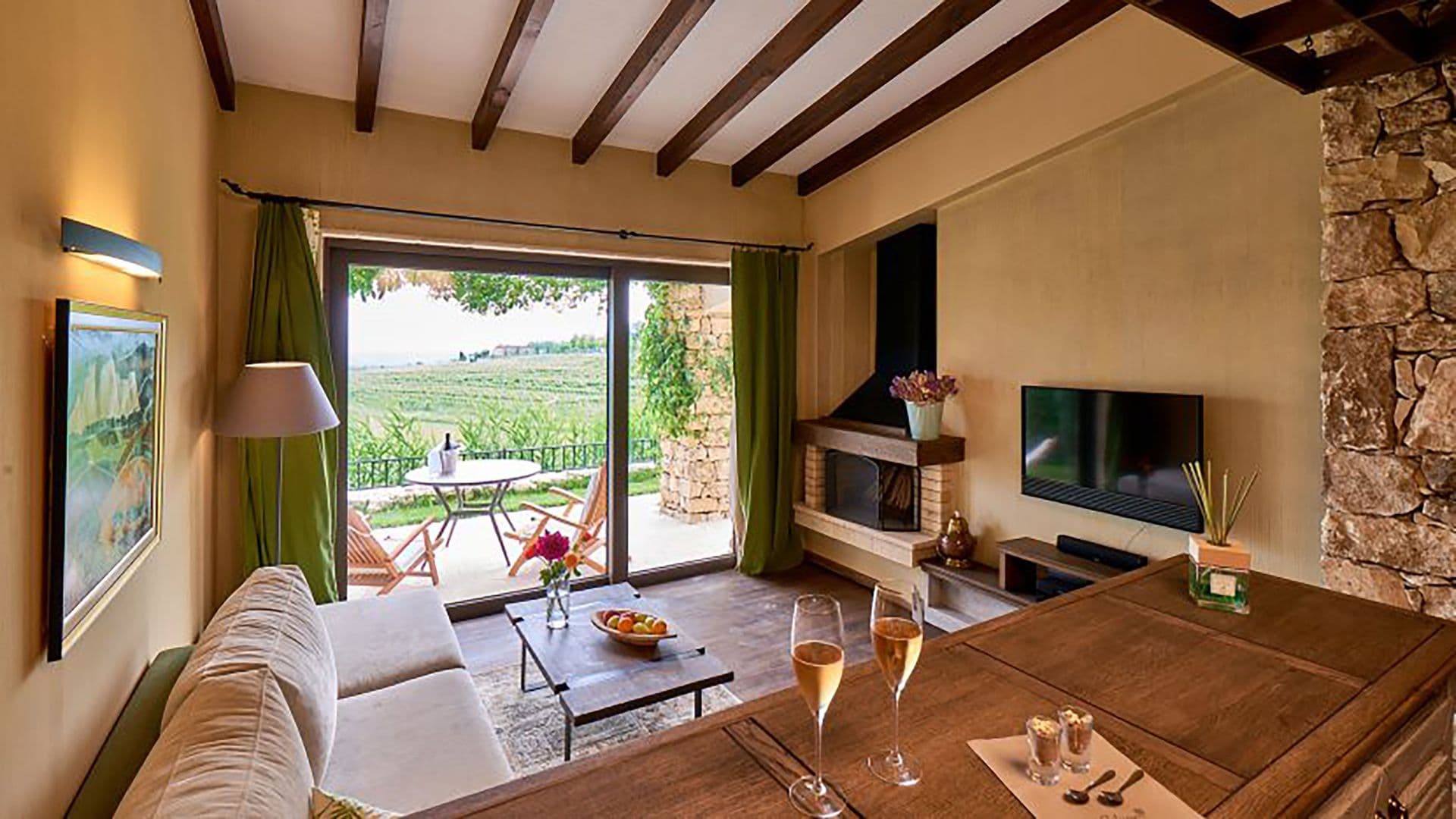room-types-ZORNITSA-VILLA-0.jpg
